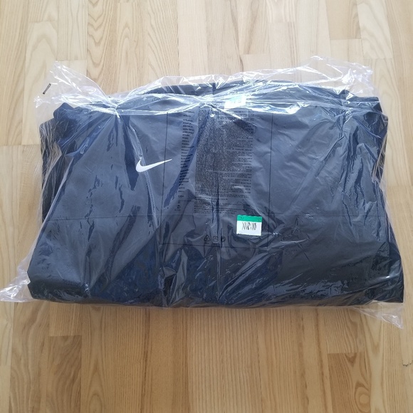 Men's Nike Parka Coat 550 Down Black NWT - Picture 6 of 6